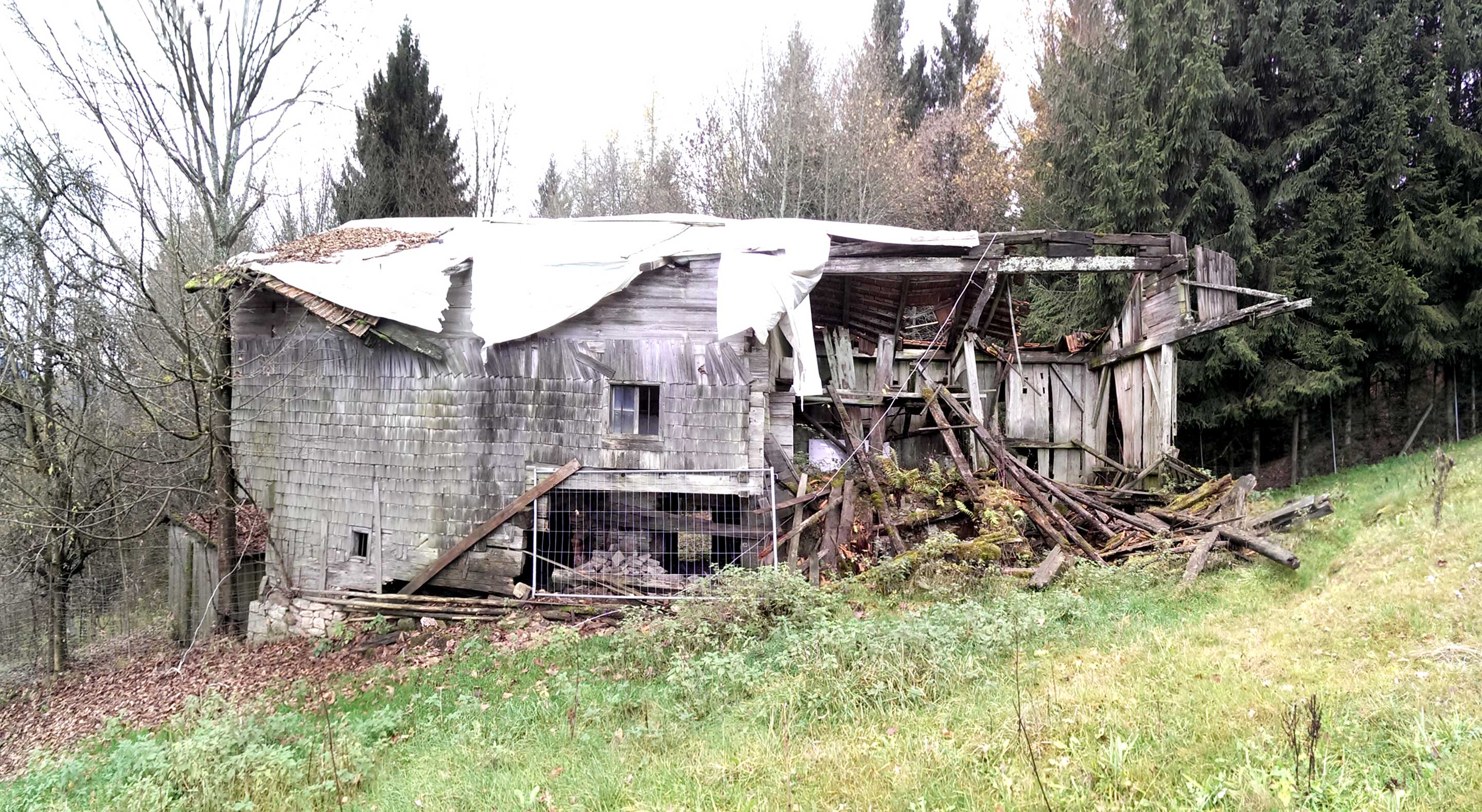 alter verfallener Zustand des Denkerhaus Schedlberg